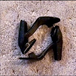 G by Guess Shantel heels size 6